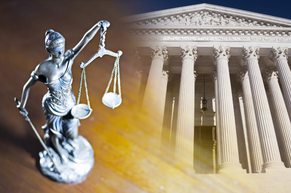 Statue of Justice Symbolizing Fiat Iustitia Ruat Caelum
